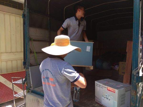 thuê xe tải chuyển nhà hà nội 1